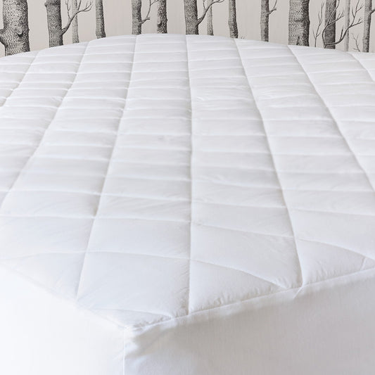 Windsor Poly Mattress Pad by Alexander Comforts