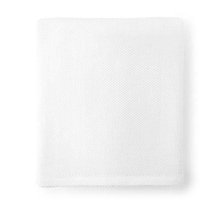 https://www.everettstunz.com/cdn/shop/products/bath-towels-spa-towel-collection-by-peacock-alley-peacock-alley-hand-16-x-30-white-34590535516381.jpg?v=1636840164&width=1445