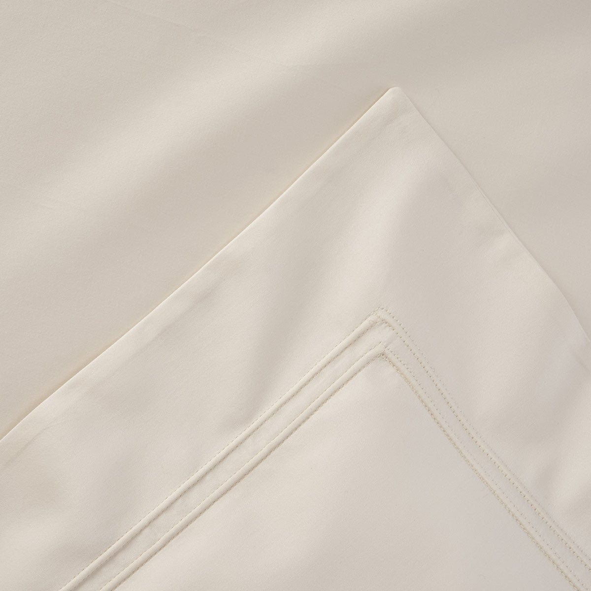 Duvet Covers Triomphe Duvet Cover by Yves Delorme Twin 68x86 / Nacre Yves Delorme