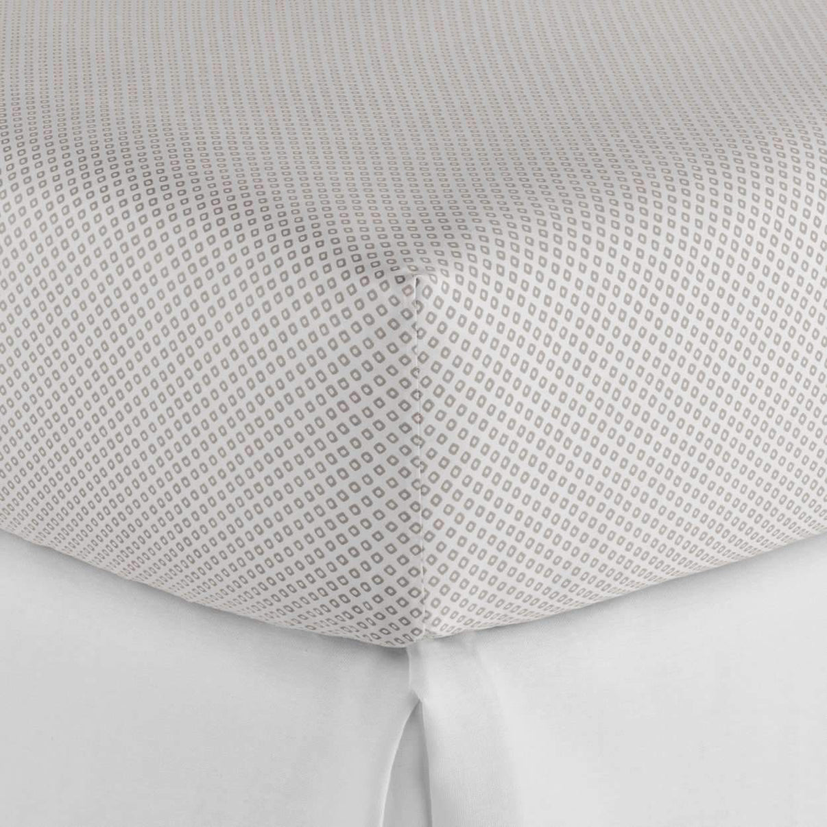 Emma Fitted Sheet by Peacock Alley Everett Stunz