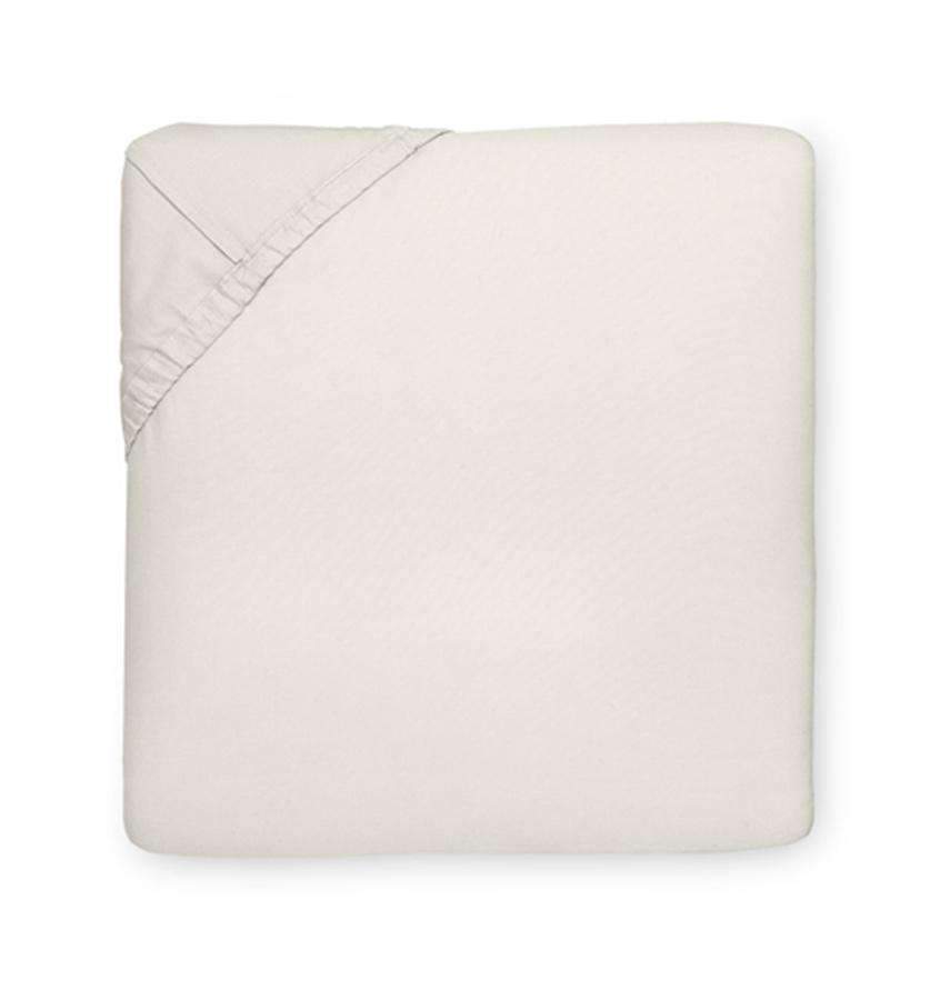 Fitted Sheets Giza 45 Percale Fitted Sheet by Sferra Queen 60x80x17 / Ivory Sferra