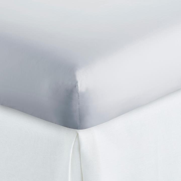 Nile Egyptian Cotton Fitted Sheet by Peacock Alley Everett Stunz