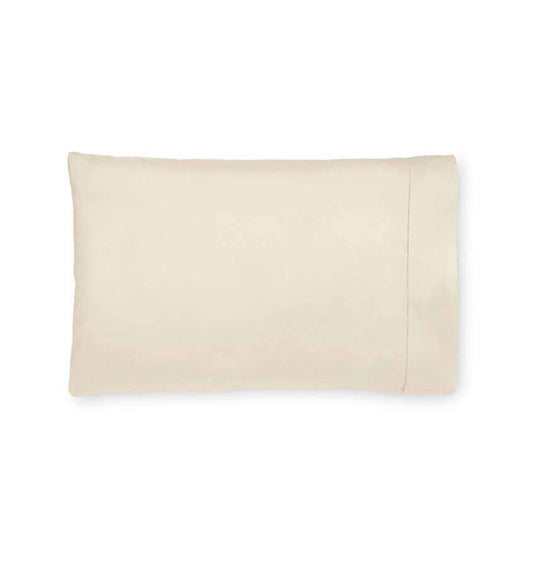 Pillowcases Giotto Pillowcase Pair by Sferra Standard 22x33 / Champagne Sferra